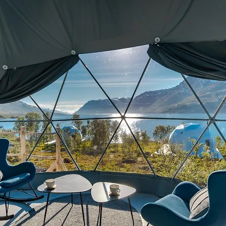 Isbreen The Glacier Lodge *